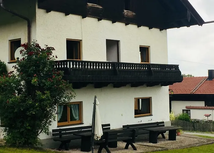 Dhillon Bernau am Chiemsee