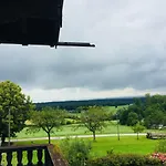 Dhillon Çiftlik konaklama *