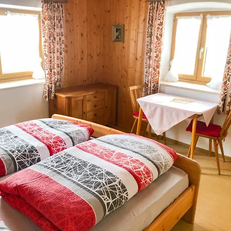 Dhillon Bernau am Chiemsee