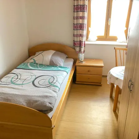 Dhillon Gospodarstwo agroturystyczne *