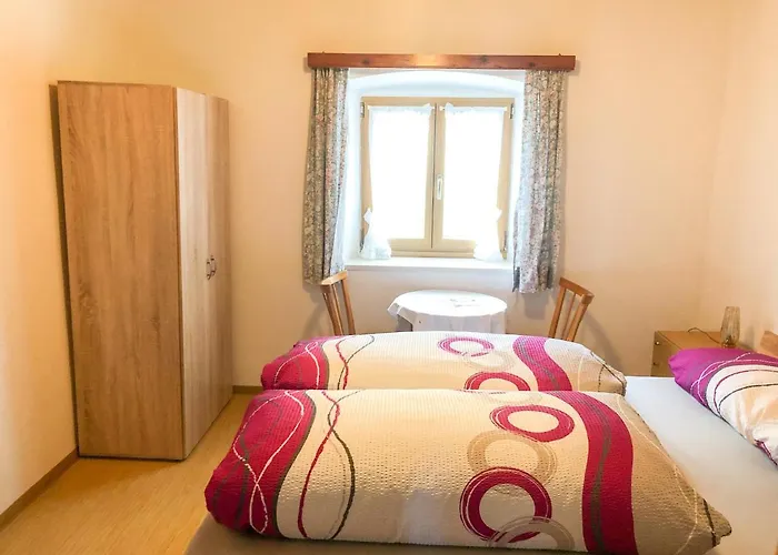 Dhillon